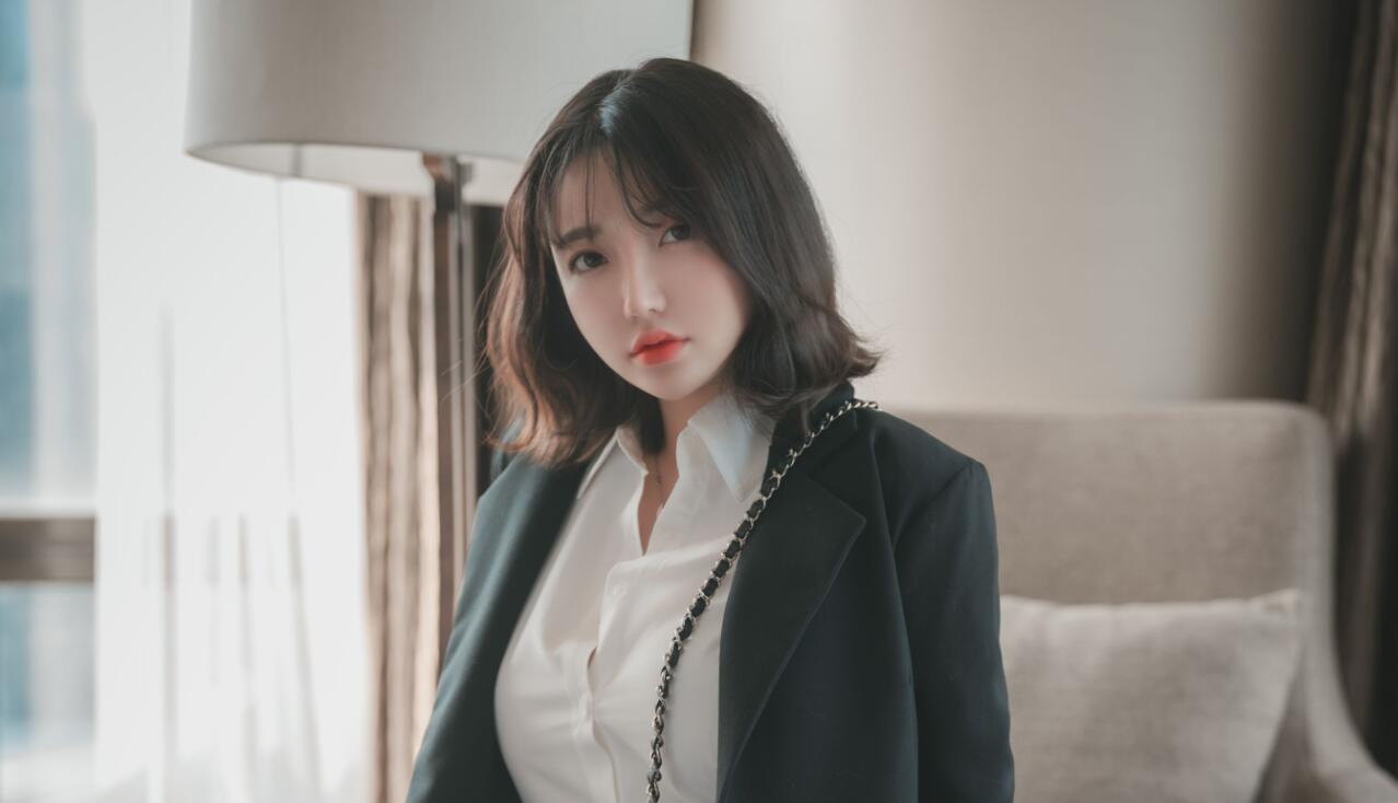 韩国模特孙乐乐Sonyeeun之cos作品合集赏析(图1) 韩国模特孙乐乐Sonyeeun之cos作品合集赏析(图1)